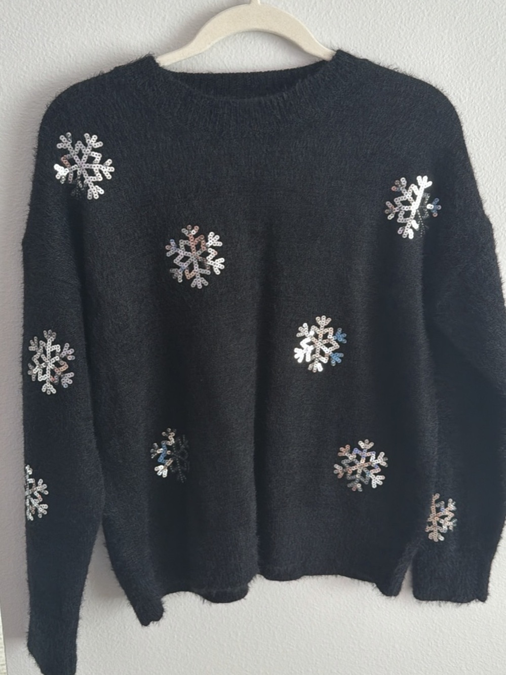 Boohoo Black Sequin Snowflake Crewneck Sweater